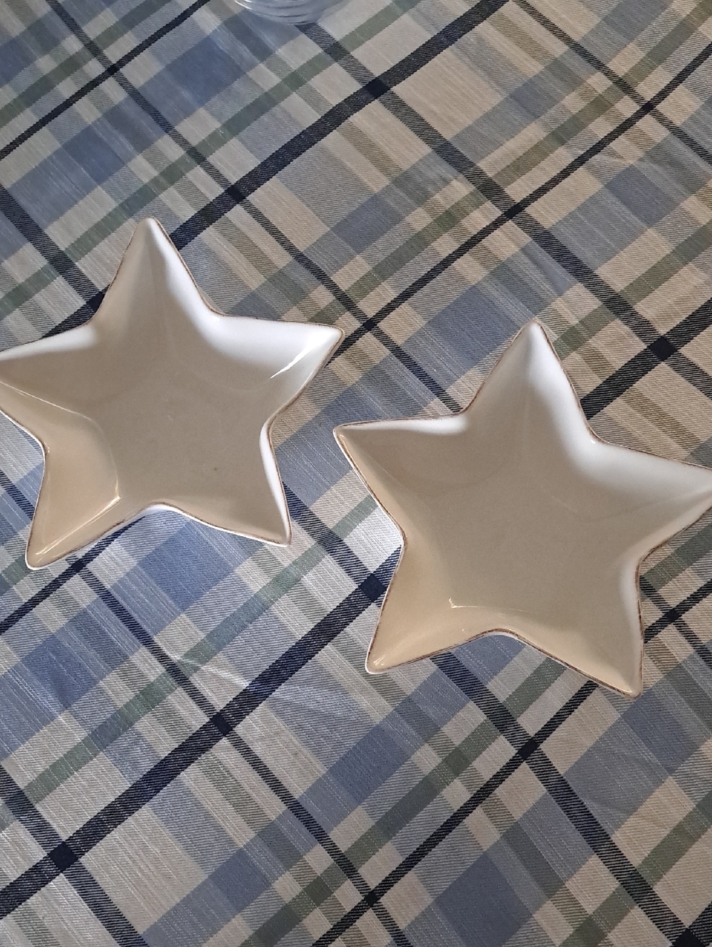 Pottery Barn White Star Ceramic Dishes - Pair